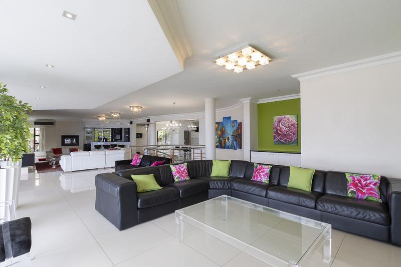 9 Bedroom Property for Sale in Gordon Heights Western Cape